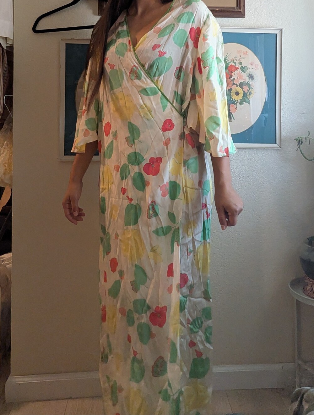 1930's Delicate Silk Robe - Picture 9 of 9